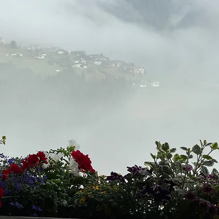 Tessenberg Mountain Retreat *